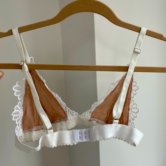 Signature8 Bralette - Picture 2 of 2